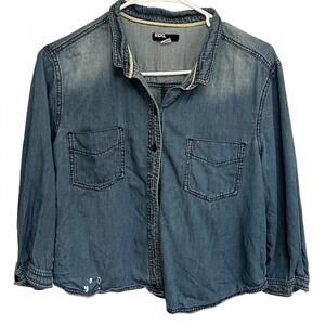 BDG Classic Blue Denim Women's Shirt. Size L